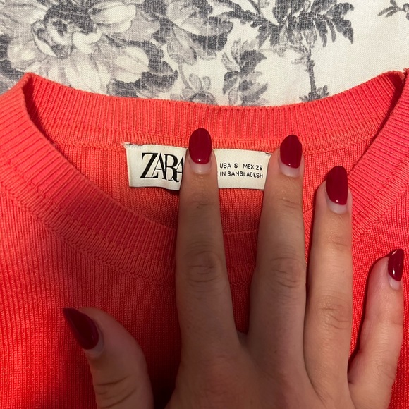 cropped knit top - Picture 7 of 9